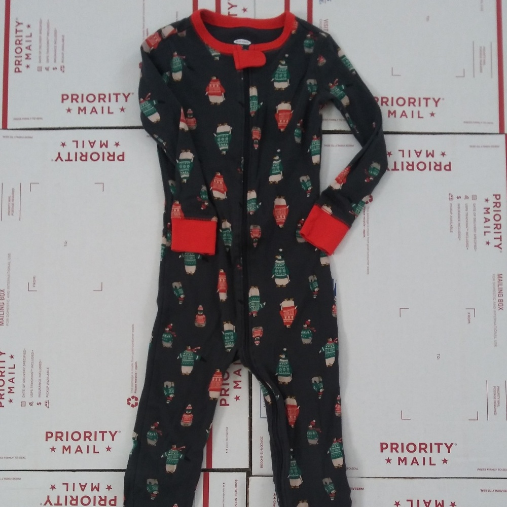 Old Navy Sleeper Penguin Print - Size 5T Footless